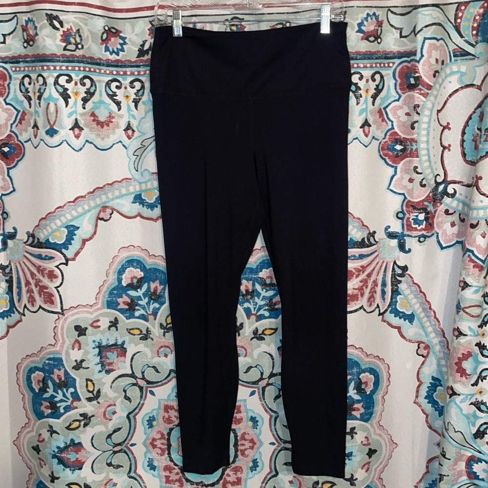 Yogalicious leggings.  EUC. No flaws.